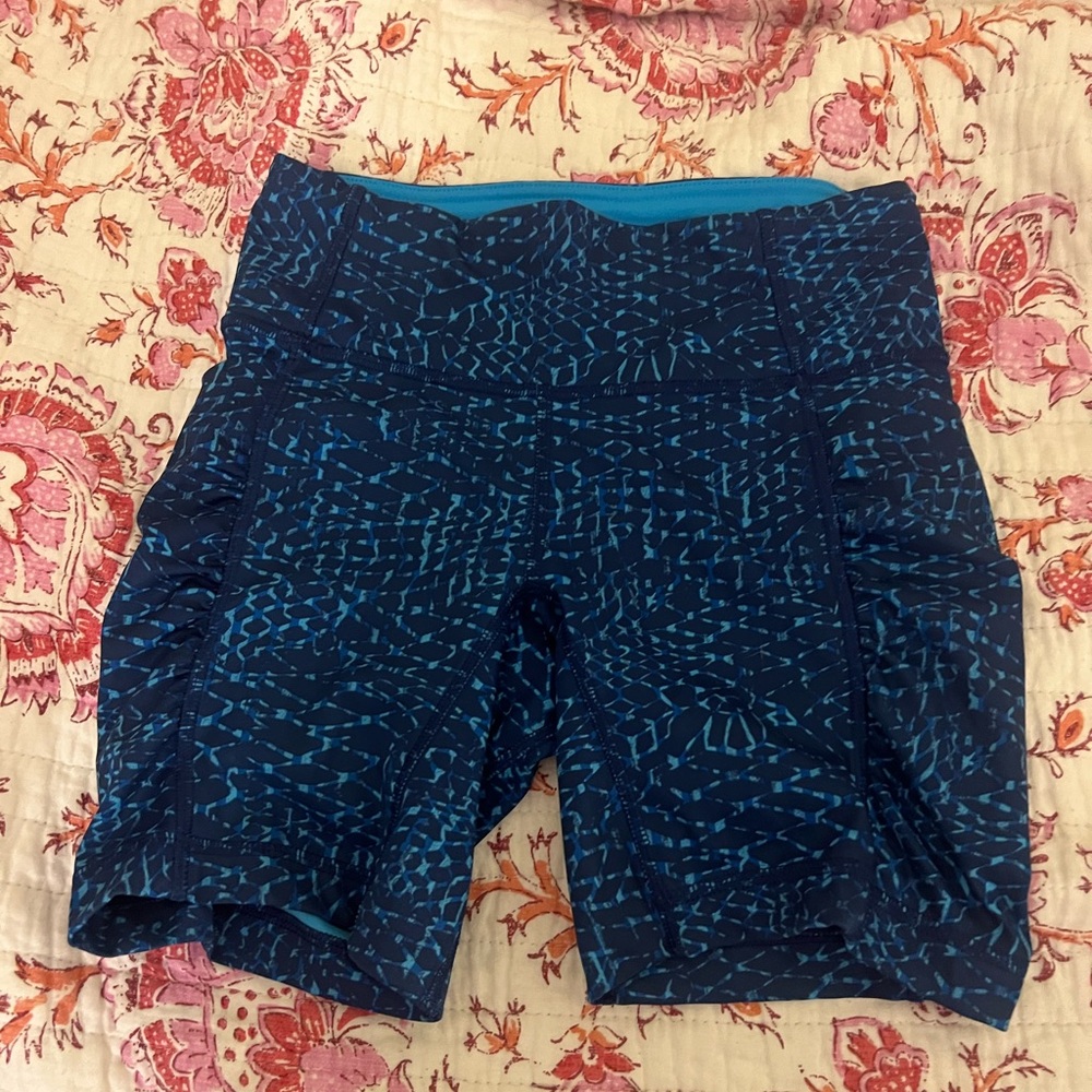 Lululemon biker shorts